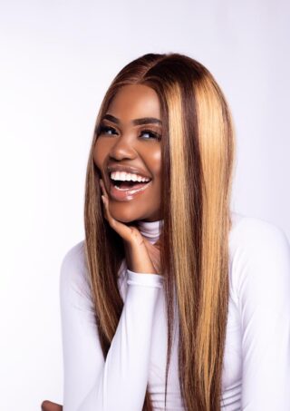 Stylish Naomi – Brazilian Straight Wig